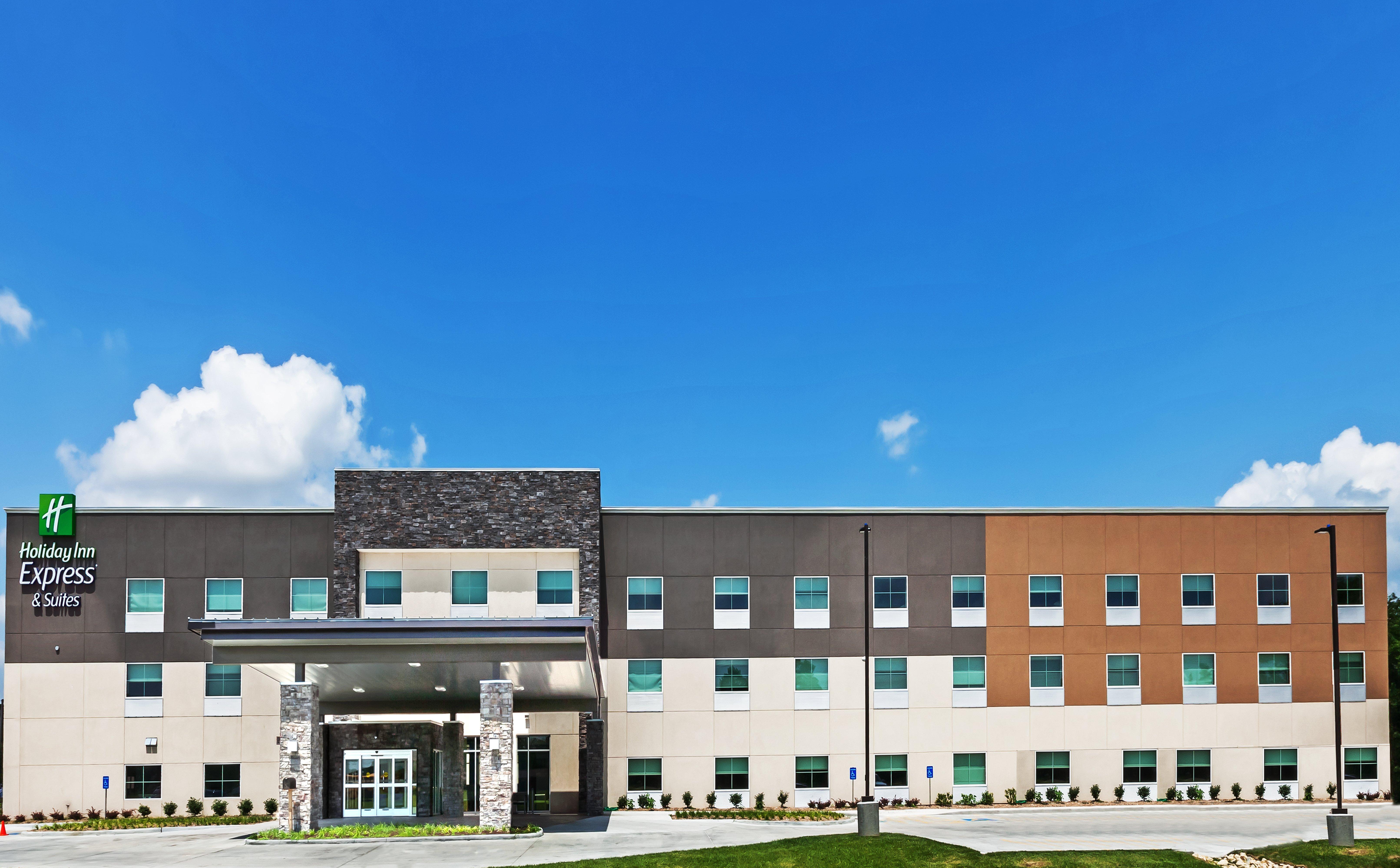 Holiday Inn Express & Suites - Coffeyville, An Ihg Hotel Buitenkant foto